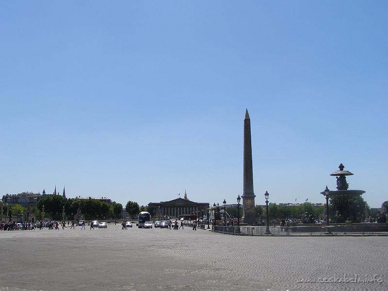 0141 - Place de la Concorde (Namesti Svornosti).JPG