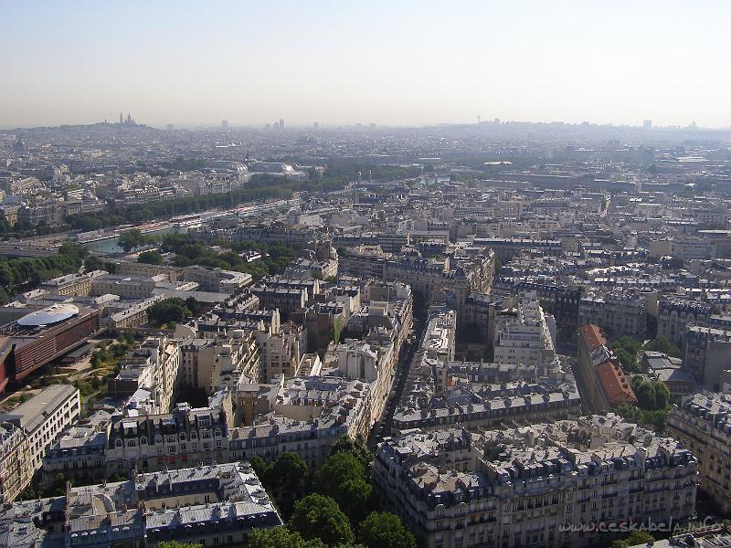 0203 - pohled z Eifelovky.JPG