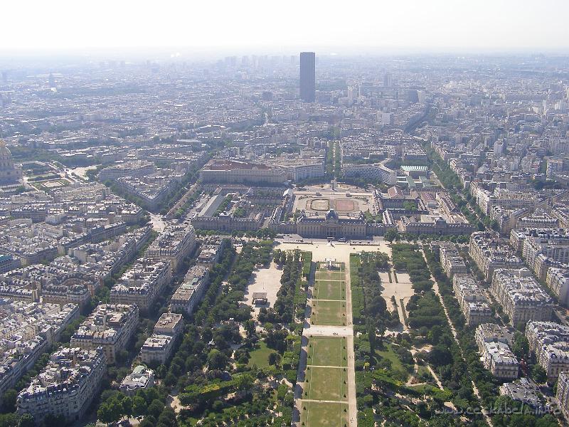 0234 - pohled z Eifelovky.JPG