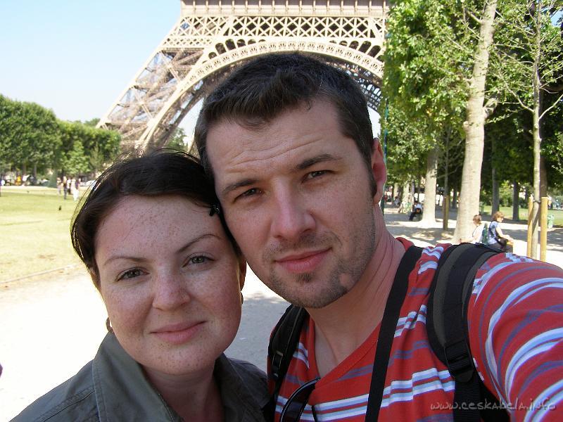 0281 - pred Eifelovkou.JPG