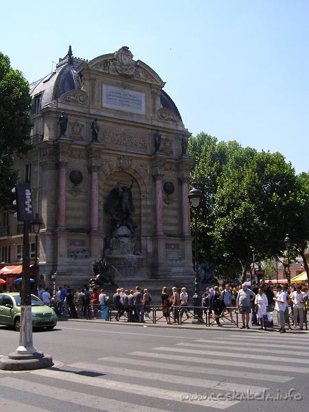 0351 - Place Saint-Michel.JPG