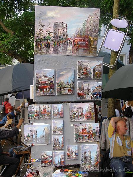 0393 - umelci na Place du Tertre.JPG