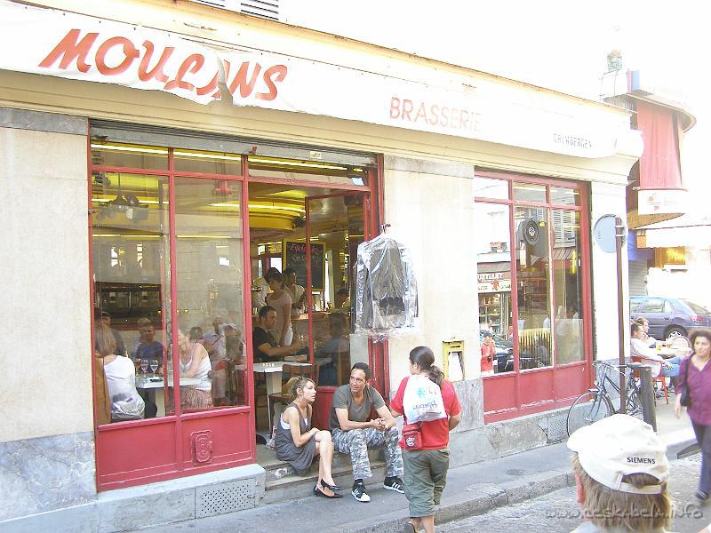 0407 - zde se natacela  Amelie z Montmartru.JPG