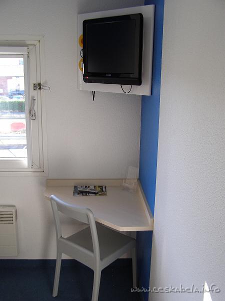 0520 - hotel Formule 1.JPG