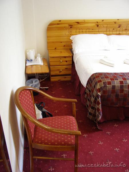 0745 - King Charles Hotel v Gillinghamu.JPG