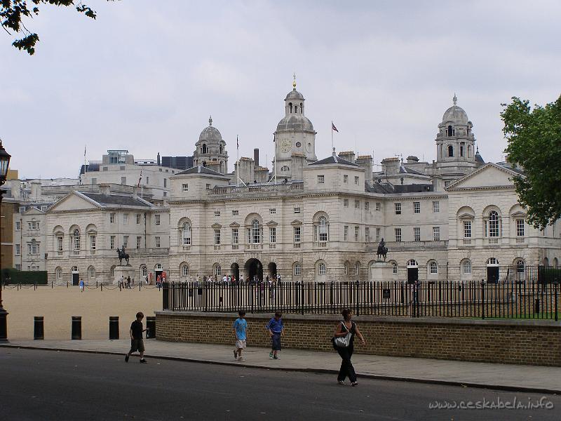 0833 - sidlo Kralovske gardy.JPG