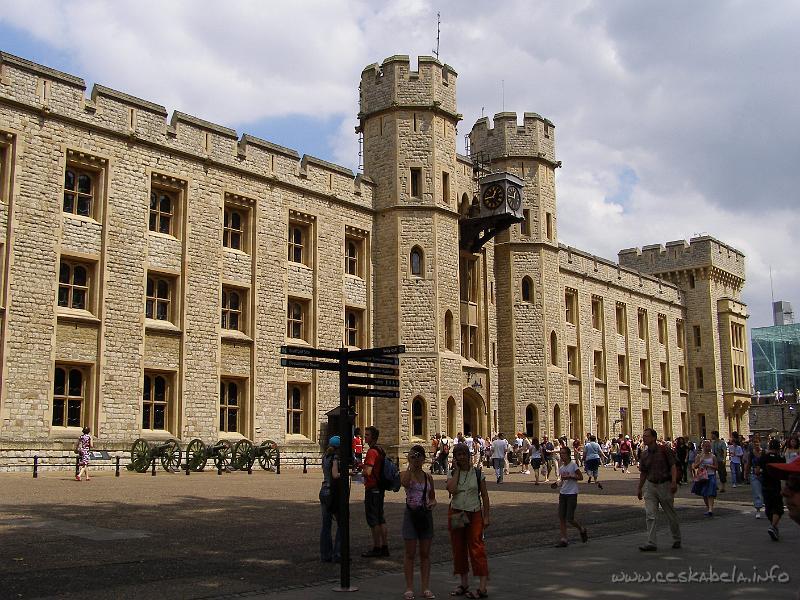 0947 - Tower of London.JPG