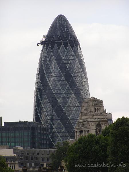 0992 - budova pojistovny Swiss Re (30 St Mary Axe).JPG