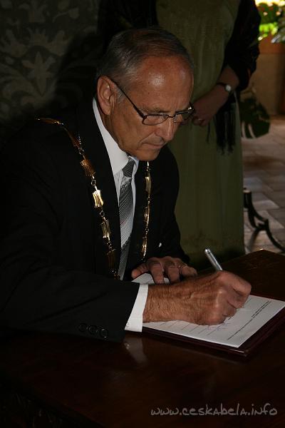 IMG_4182.jpg